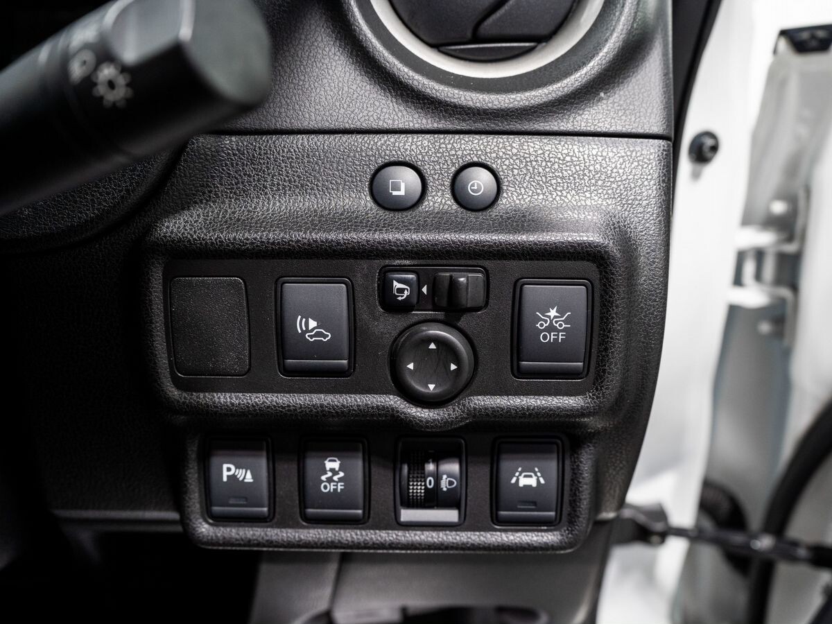 Nissan Note 2019 - фото автомобиля