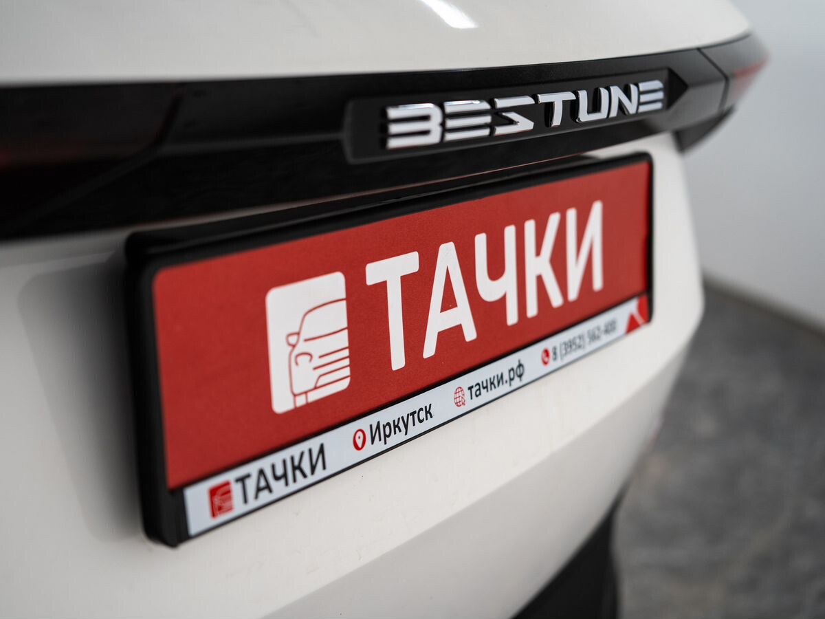 FAW Bestune T77 2022 - фото автомобиля