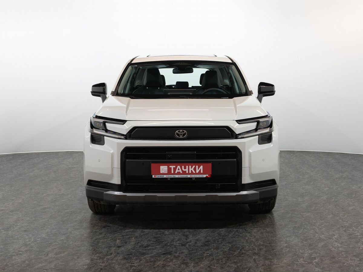 Toyota RAV4 2025 - фото автомобиля