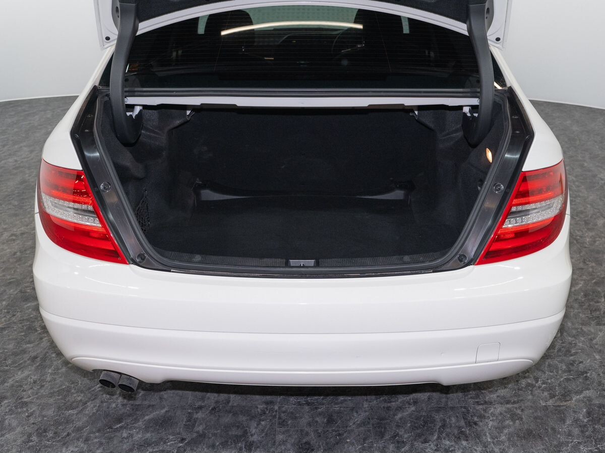 Mercedes-Benz C-Class 2012 - фото автомобиля
