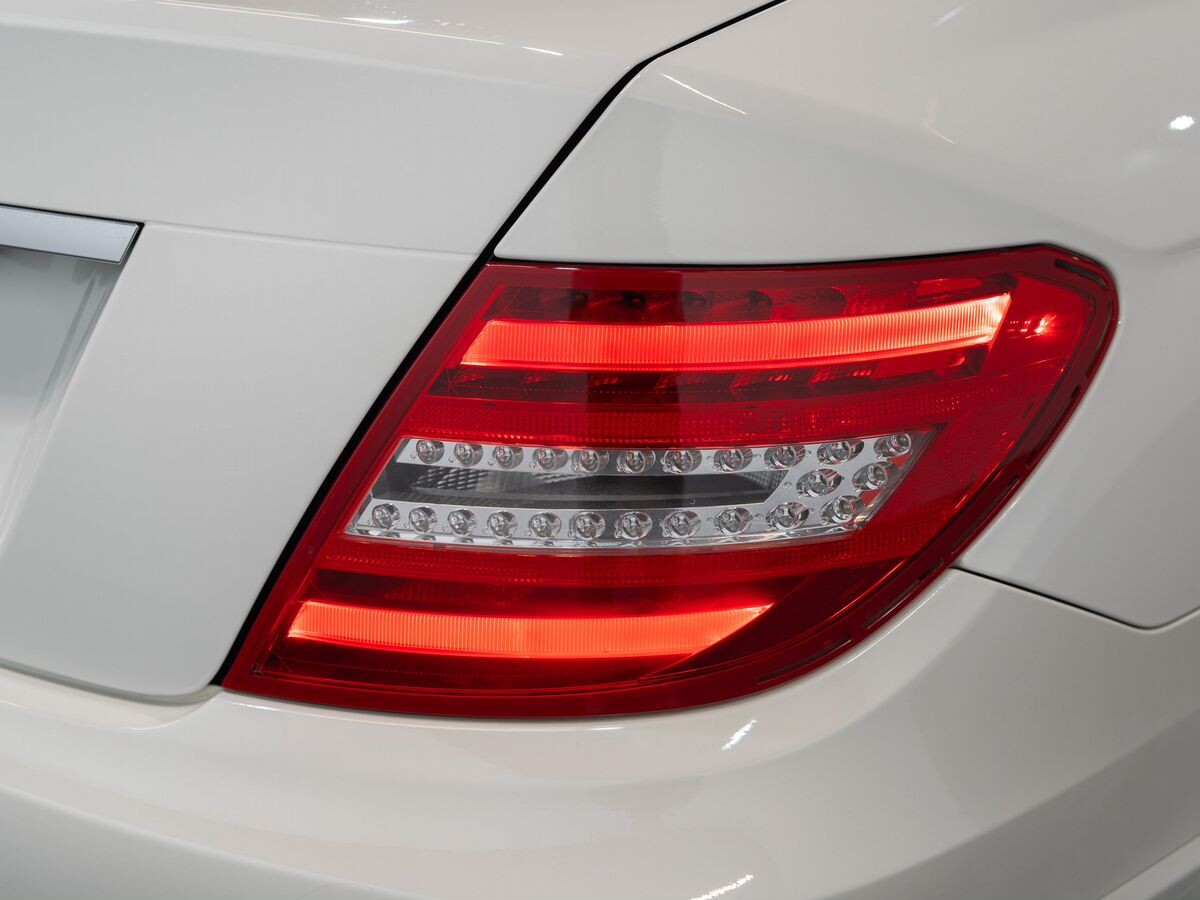 Mercedes-Benz C-Class 2012 - фото автомобиля