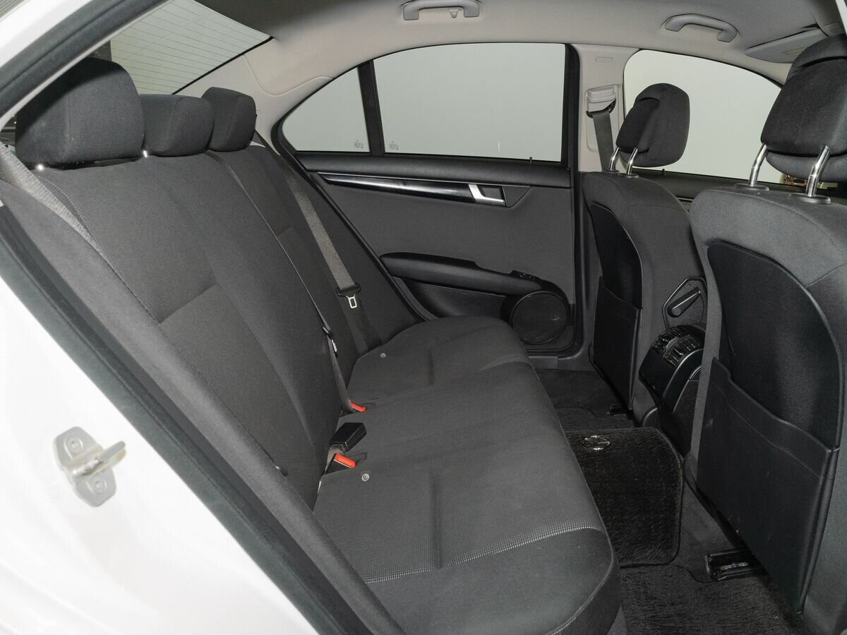 Mercedes-Benz C-Class 2012 - фото автомобиля