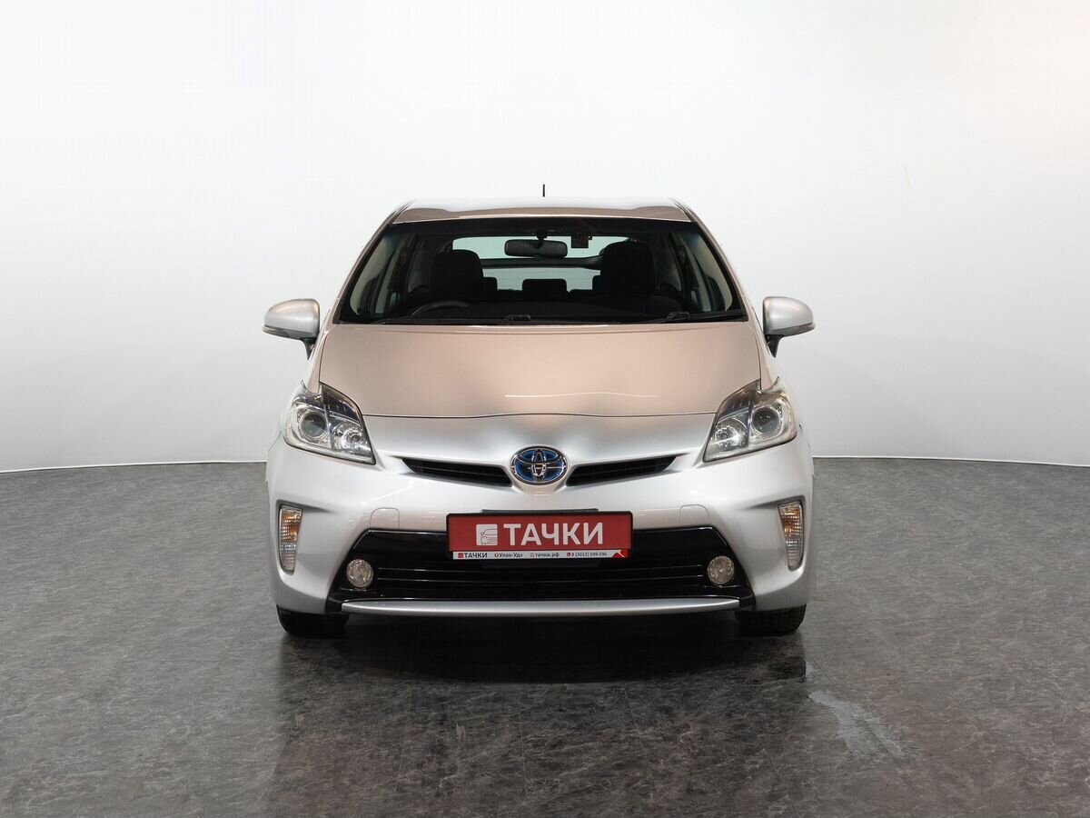 Toyota Prius 2012 - фото автомобиля