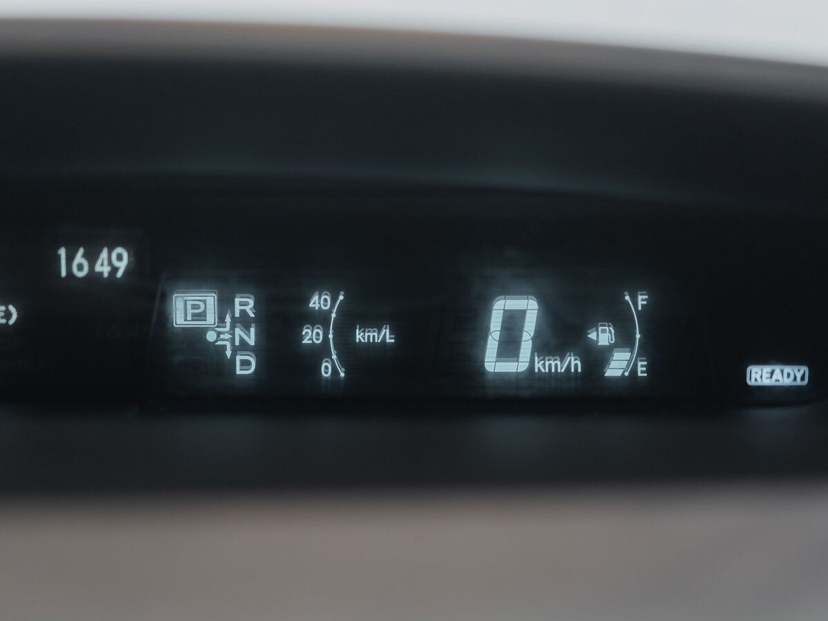 Toyota Prius 2012 - фото автомобиля