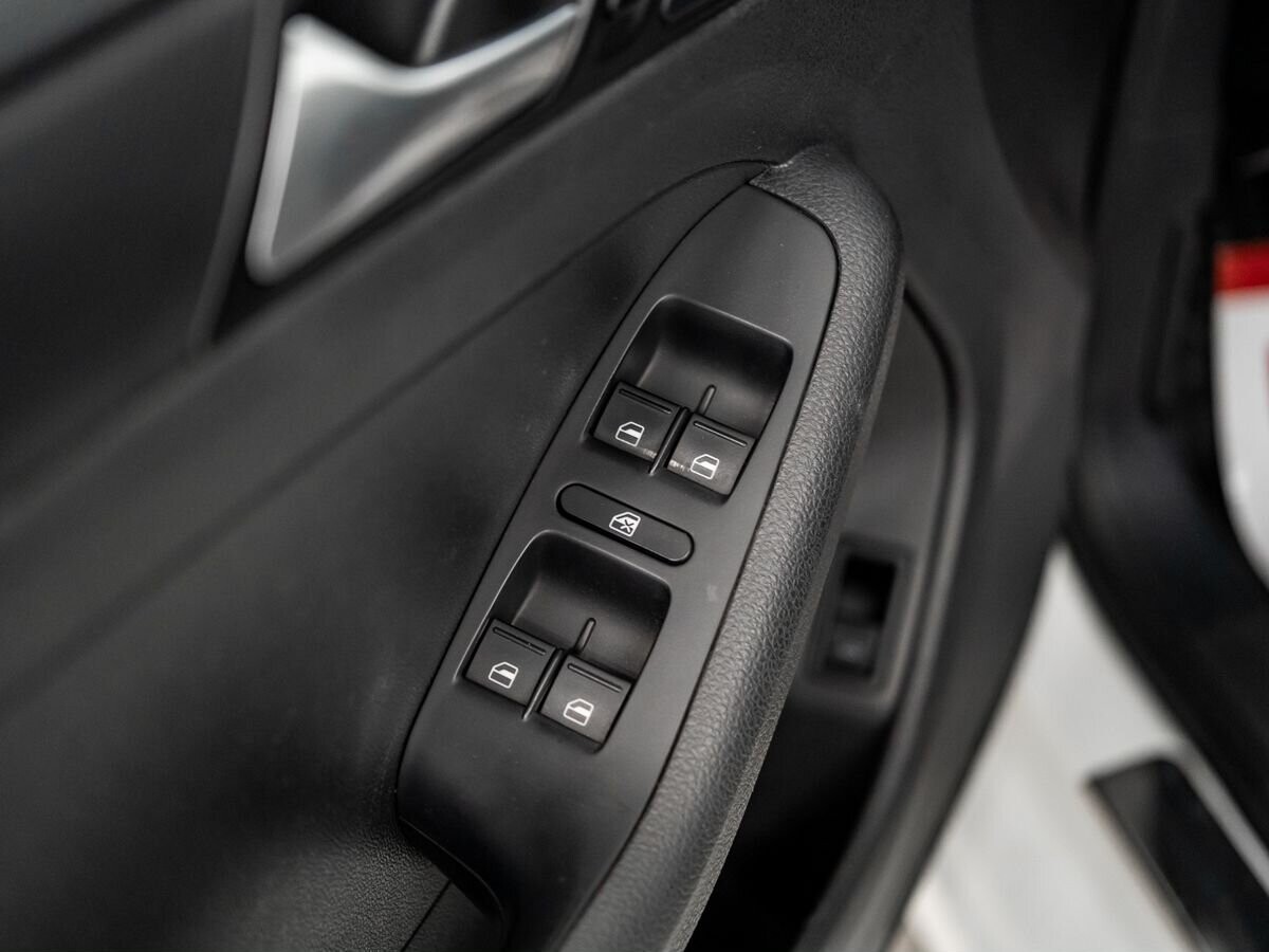 Volkswagen Jetta 2017 - фото автомобиля