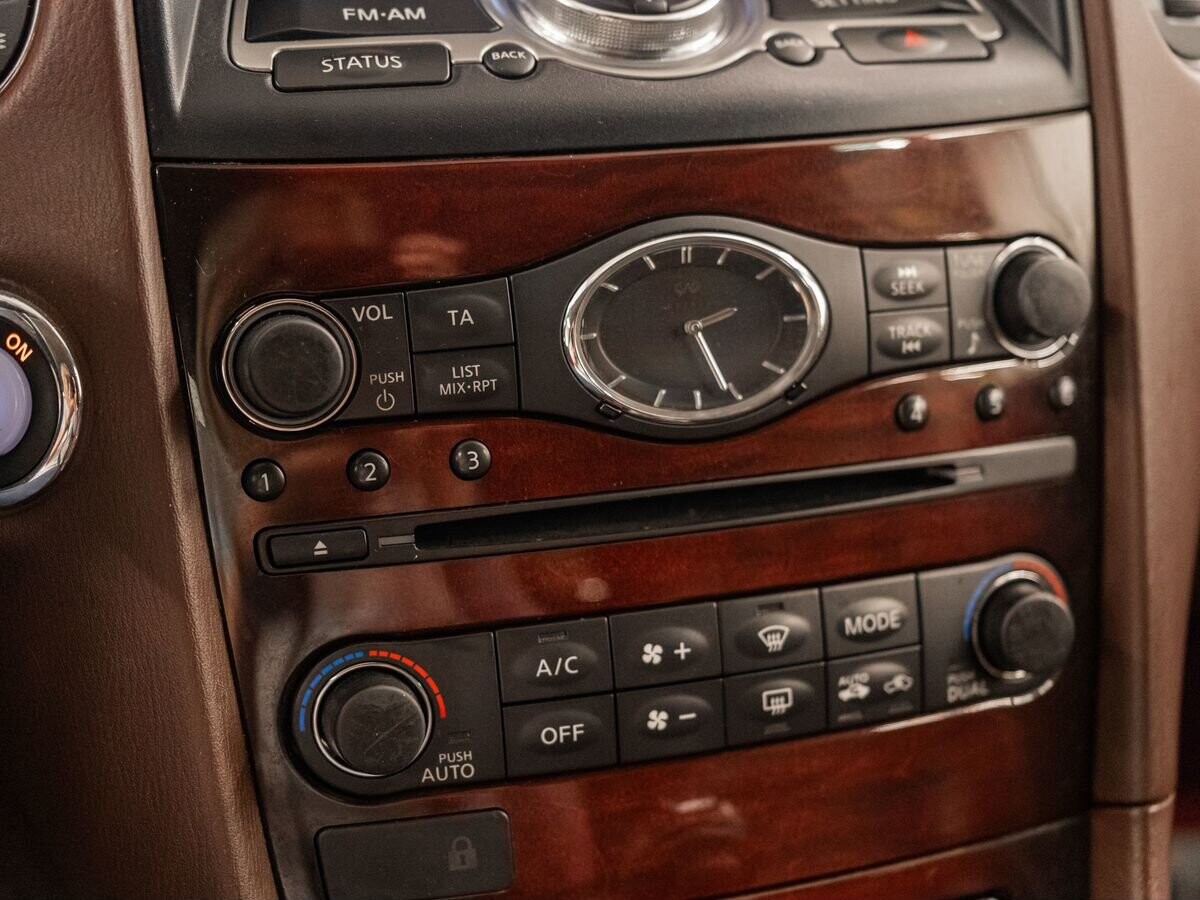 Infiniti QX50 2015 - фото автомобиля