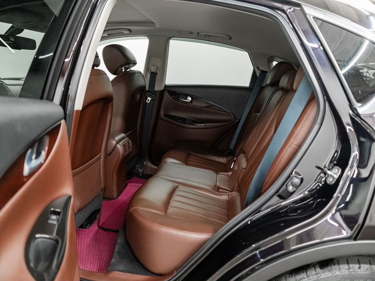Infiniti QX50 2015 - фото автомобиля