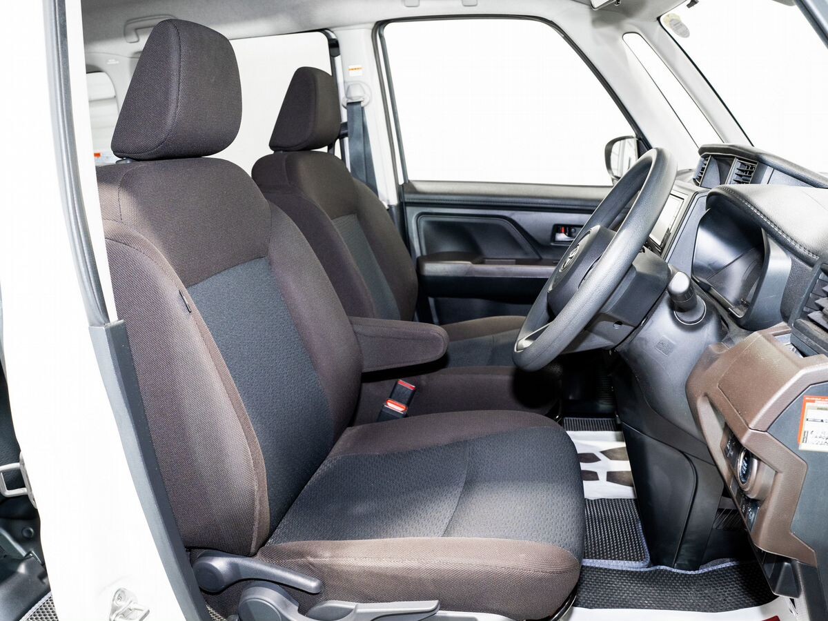 Toyota Roomy 2021 - фото автомобиля