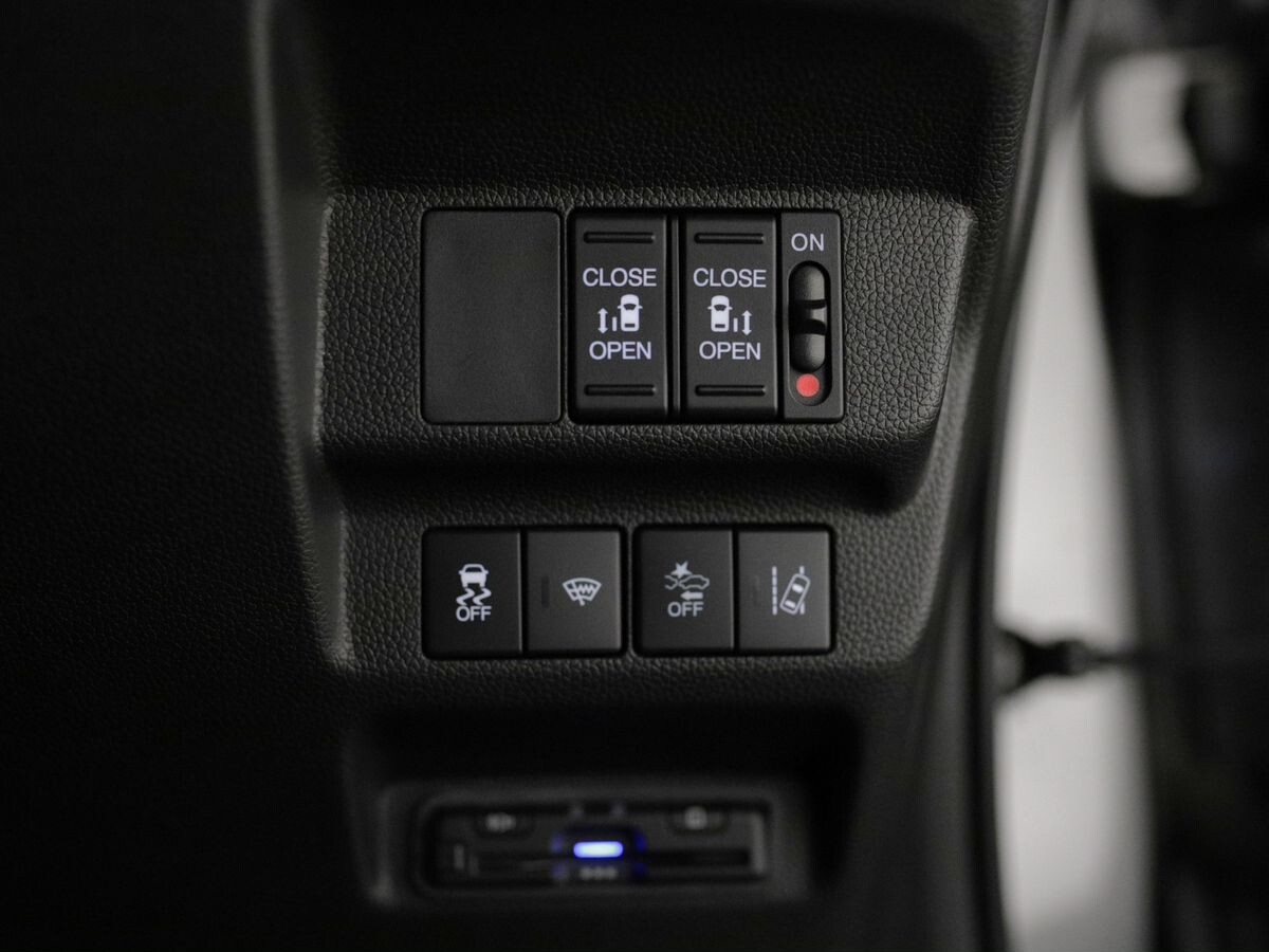 Honda Freed 2022 - фото автомобиля