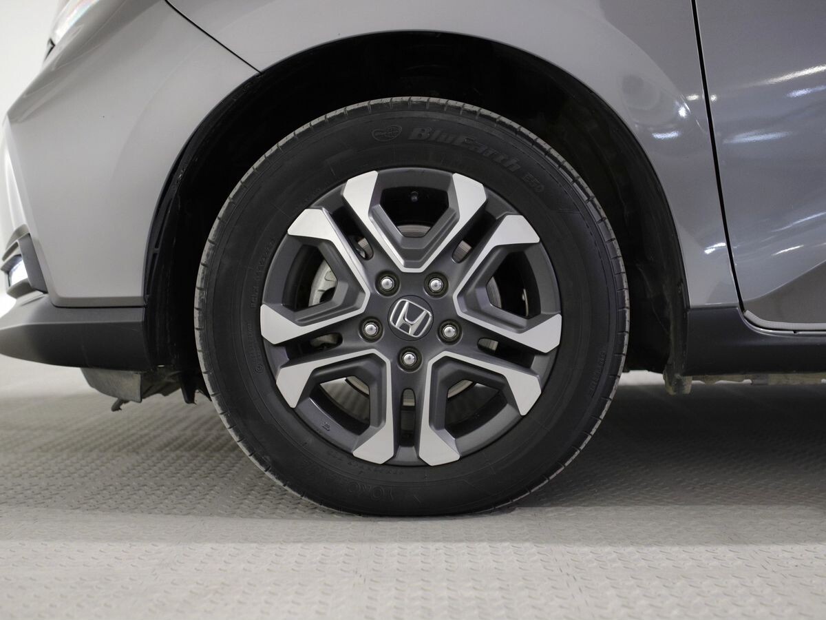 Honda Freed 2022 - фото автомобиля