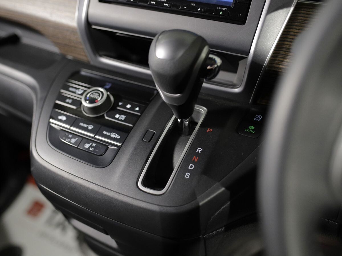 Honda Freed 2022 - фото автомобиля
