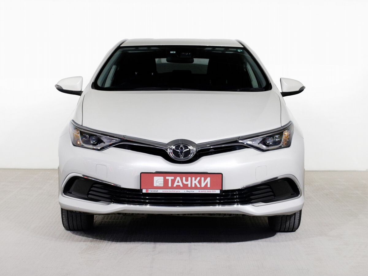 Toyota Auris 2016 - фото автомобиля
