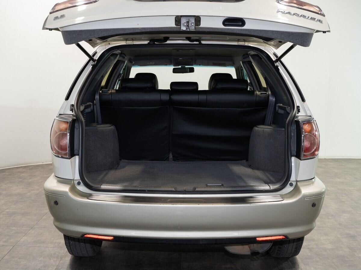 Toyota Harrier 2000 - фото автомобиля