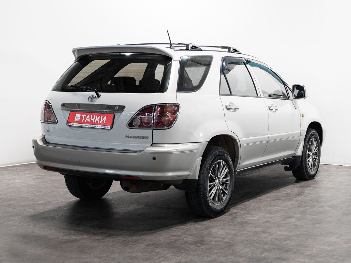 Toyota Harrier 2000 - фото автомобиля