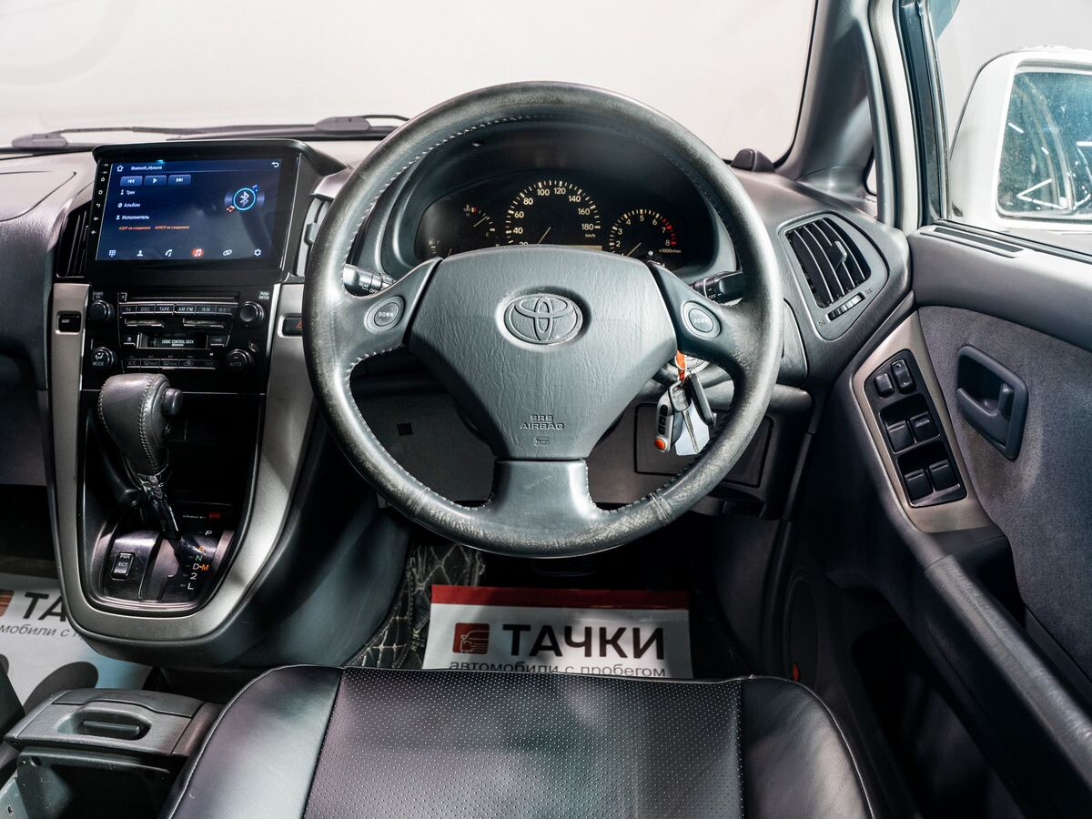 Toyota Harrier 2000 - фото автомобиля