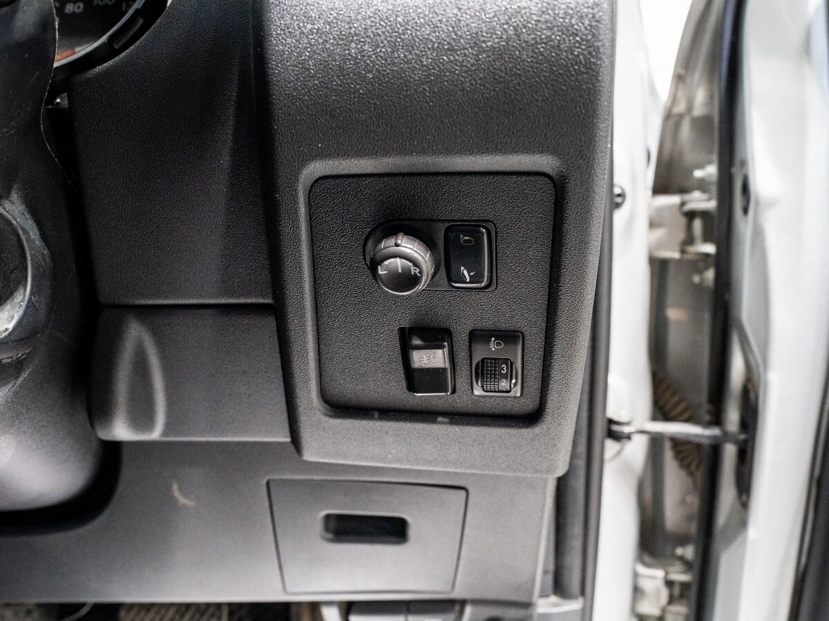 Nissan Dualis 2008 - фото автомобиля