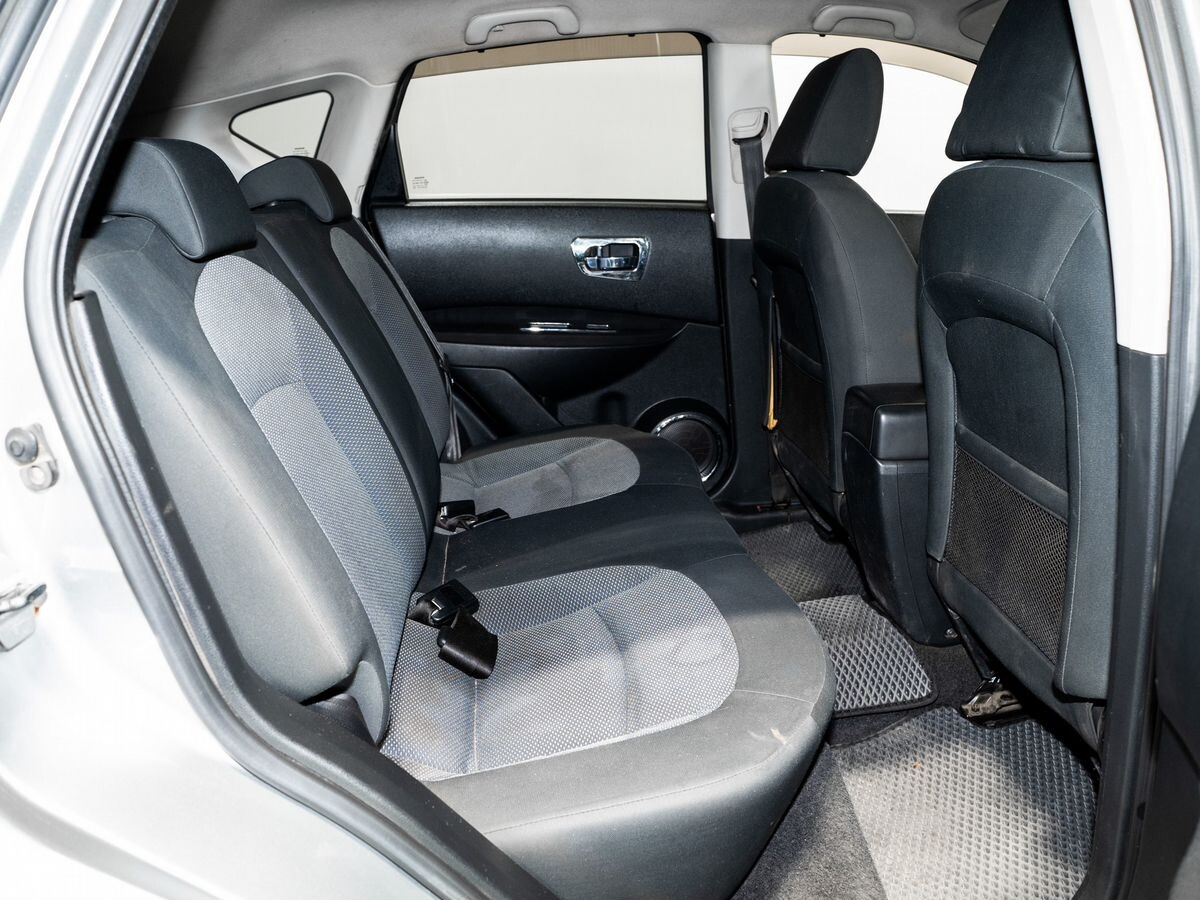 Nissan Dualis 2008 - фото автомобиля