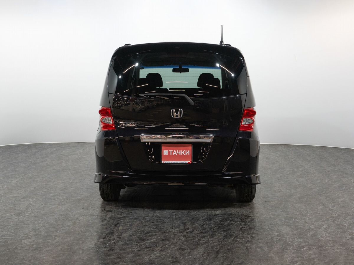 Honda Freed 2010 - фото автомобиля