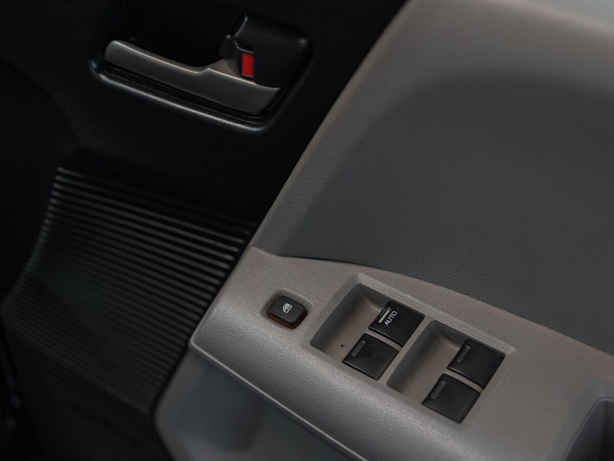 Honda Freed 2010 - фото автомобиля