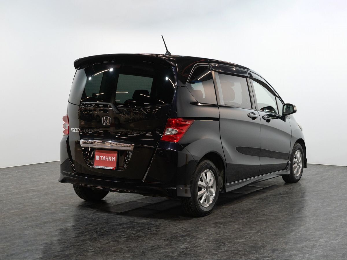 Honda Freed 2010 - фото автомобиля