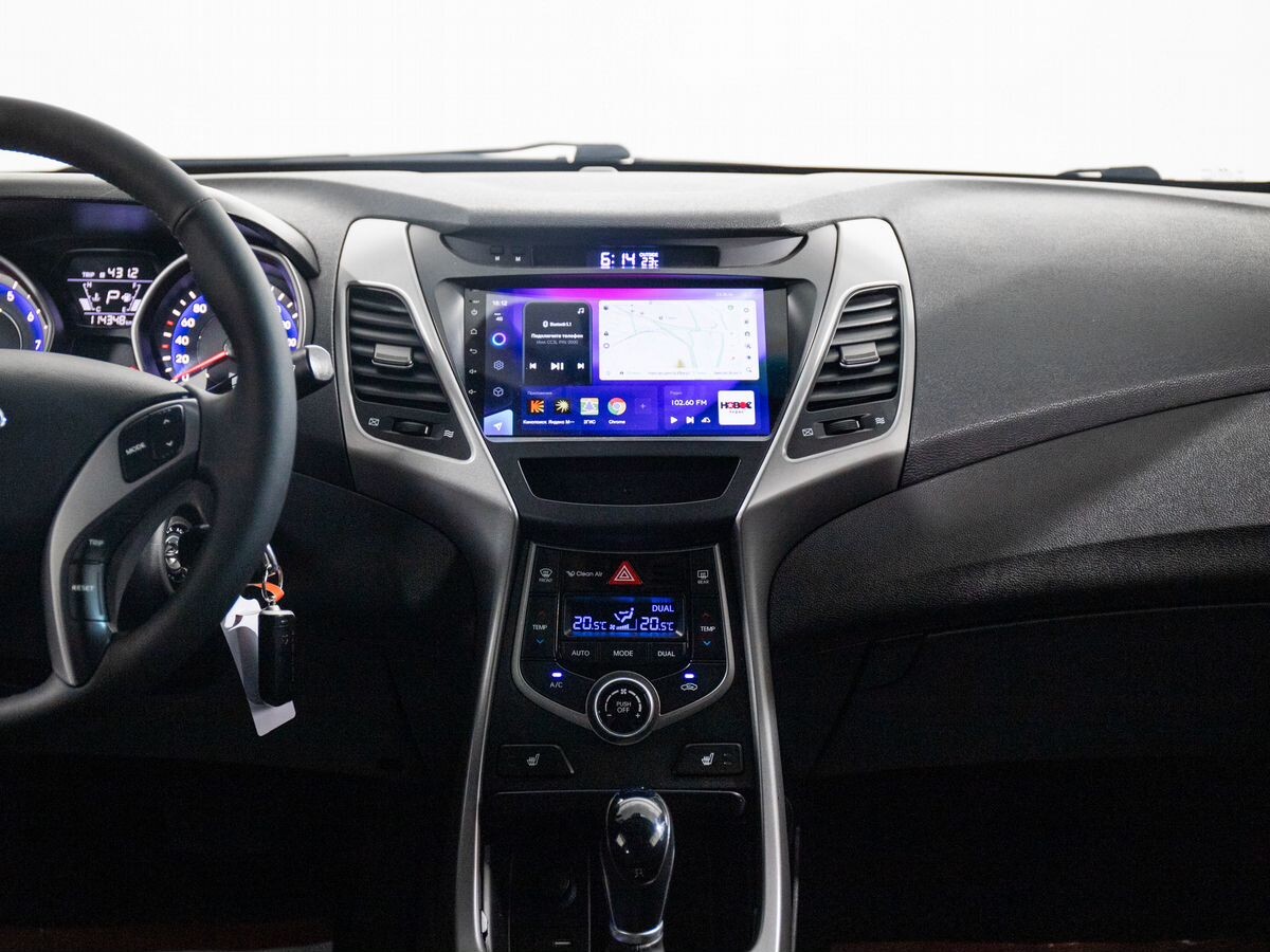 Hyundai Elantra 2015 - фото автомобиля