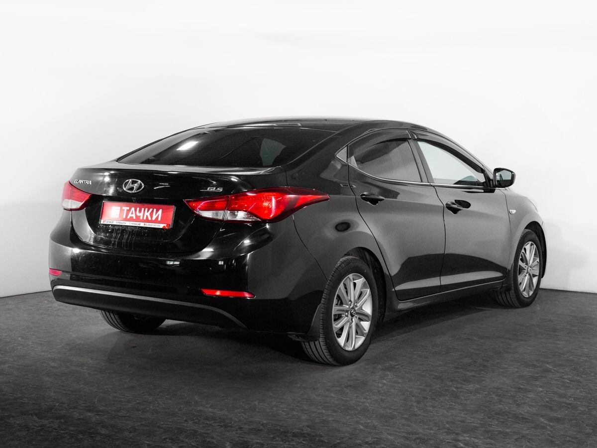 Hyundai Elantra 2015 - фото автомобиля