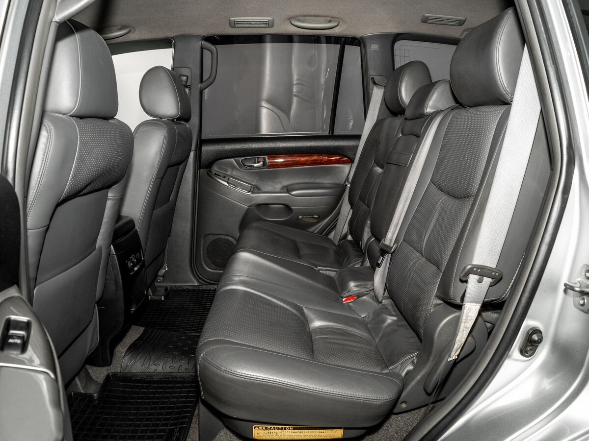 Toyota Land Cruiser Prado 2004 - фото автомобиля