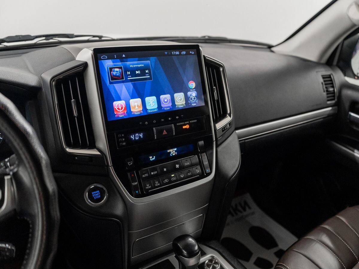 Toyota Land Cruiser 2016 - фото автомобиля