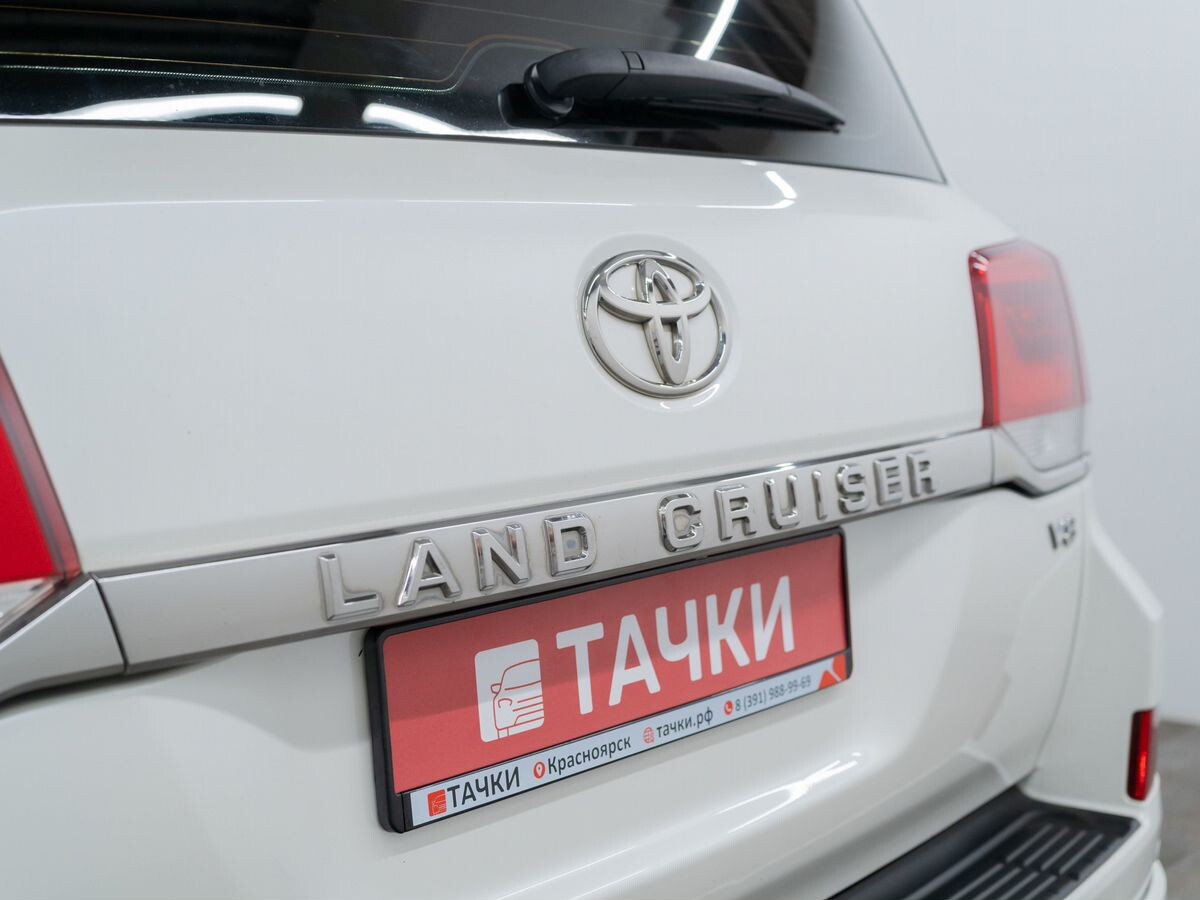 Toyota Land Cruiser 2016 - фото автомобиля