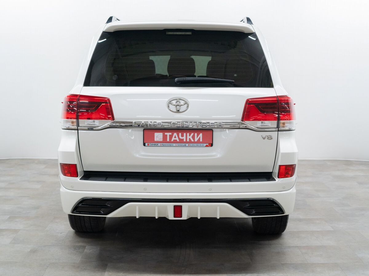 Toyota Land Cruiser 2016 - фото автомобиля