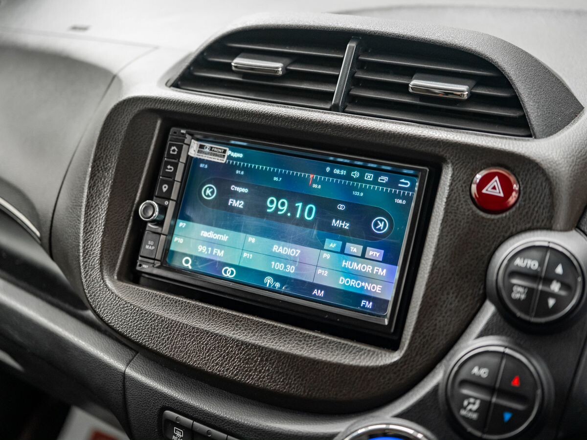 Honda Fit Shuttle 2013 - фото автомобиля