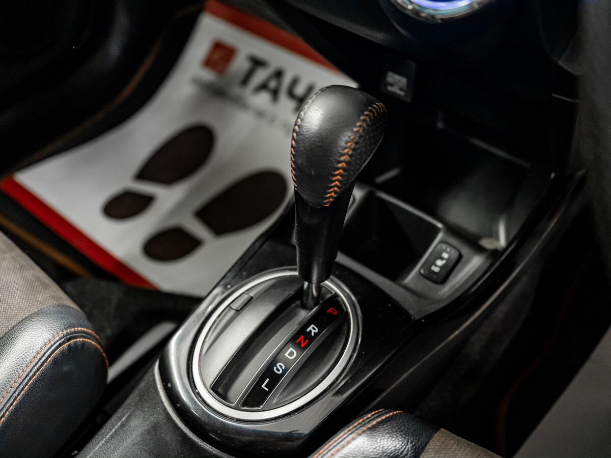 Honda Fit Shuttle 2013 - фото автомобиля