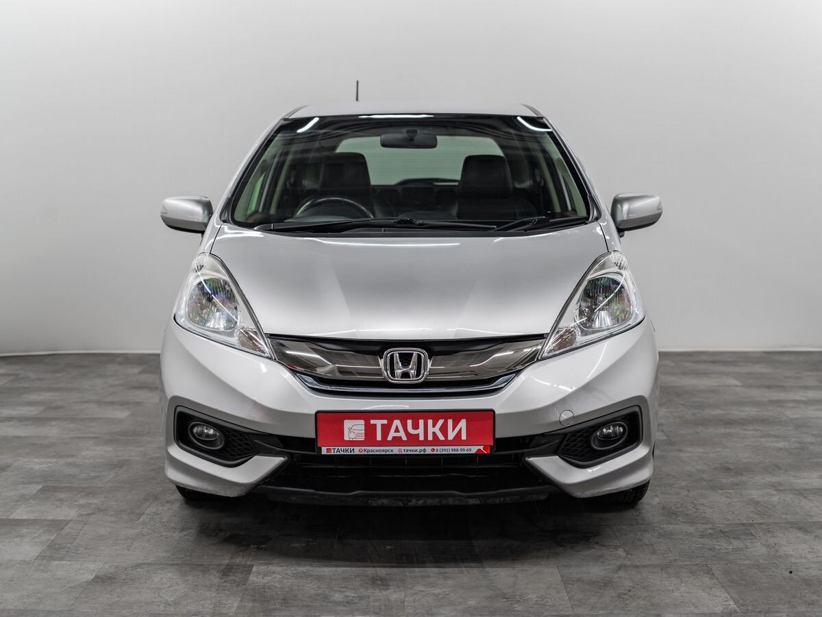 Honda Fit Shuttle 2013 - фото автомобиля