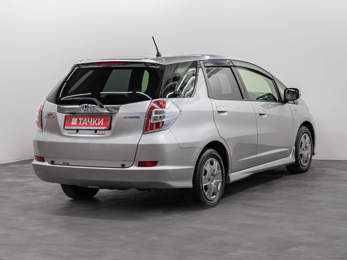 Honda Fit Shuttle 2013 - фото автомобиля