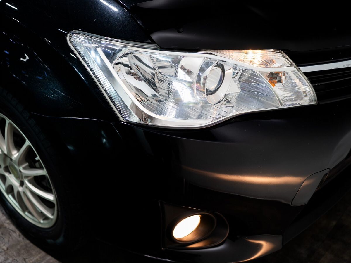 Toyota Corolla Fielder 2014 - фото автомобиля