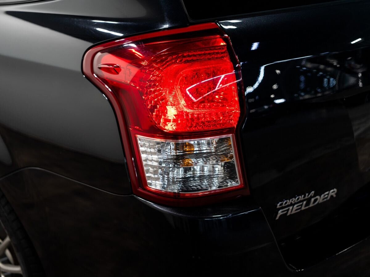 Toyota Corolla Fielder 2014 - фото автомобиля