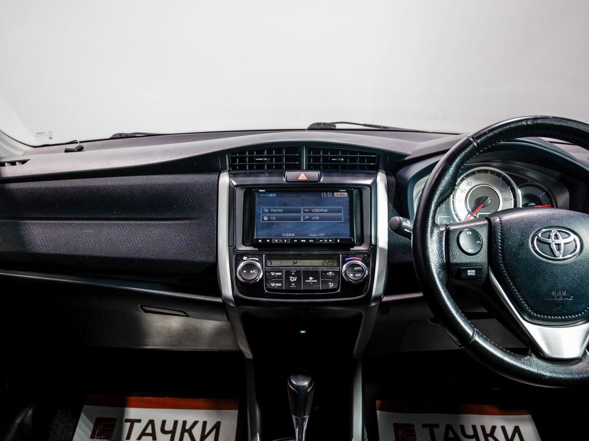 Toyota Corolla Fielder 2014 - фото автомобиля