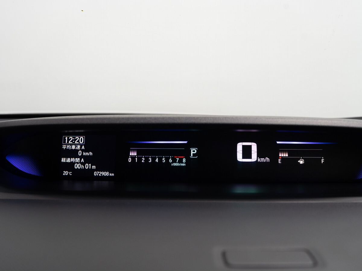 Honda Stepwgn 2018 - фото автомобиля