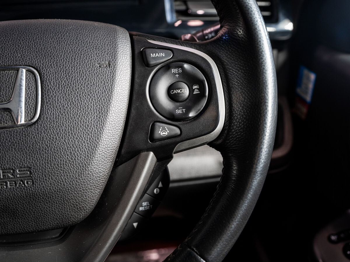 Honda Stepwgn 2018 - фото автомобиля