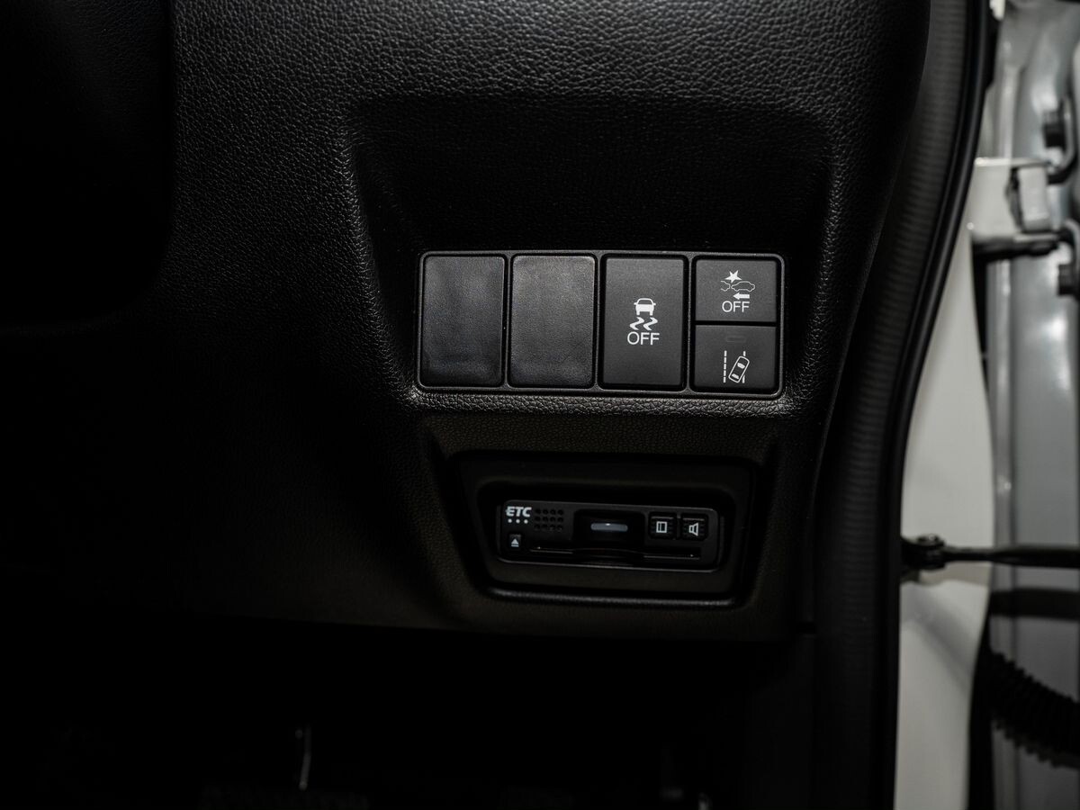 Honda Stepwgn 2018 - фото автомобиля