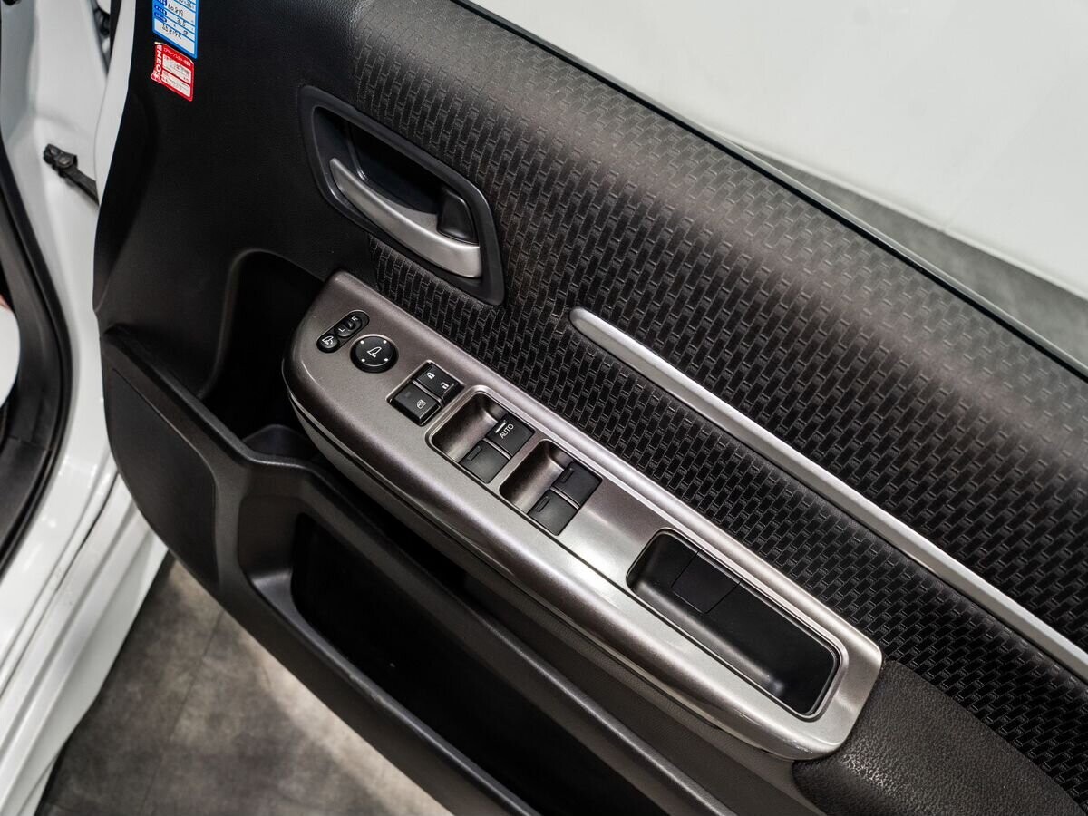 Honda Stepwgn 2018 - фото автомобиля