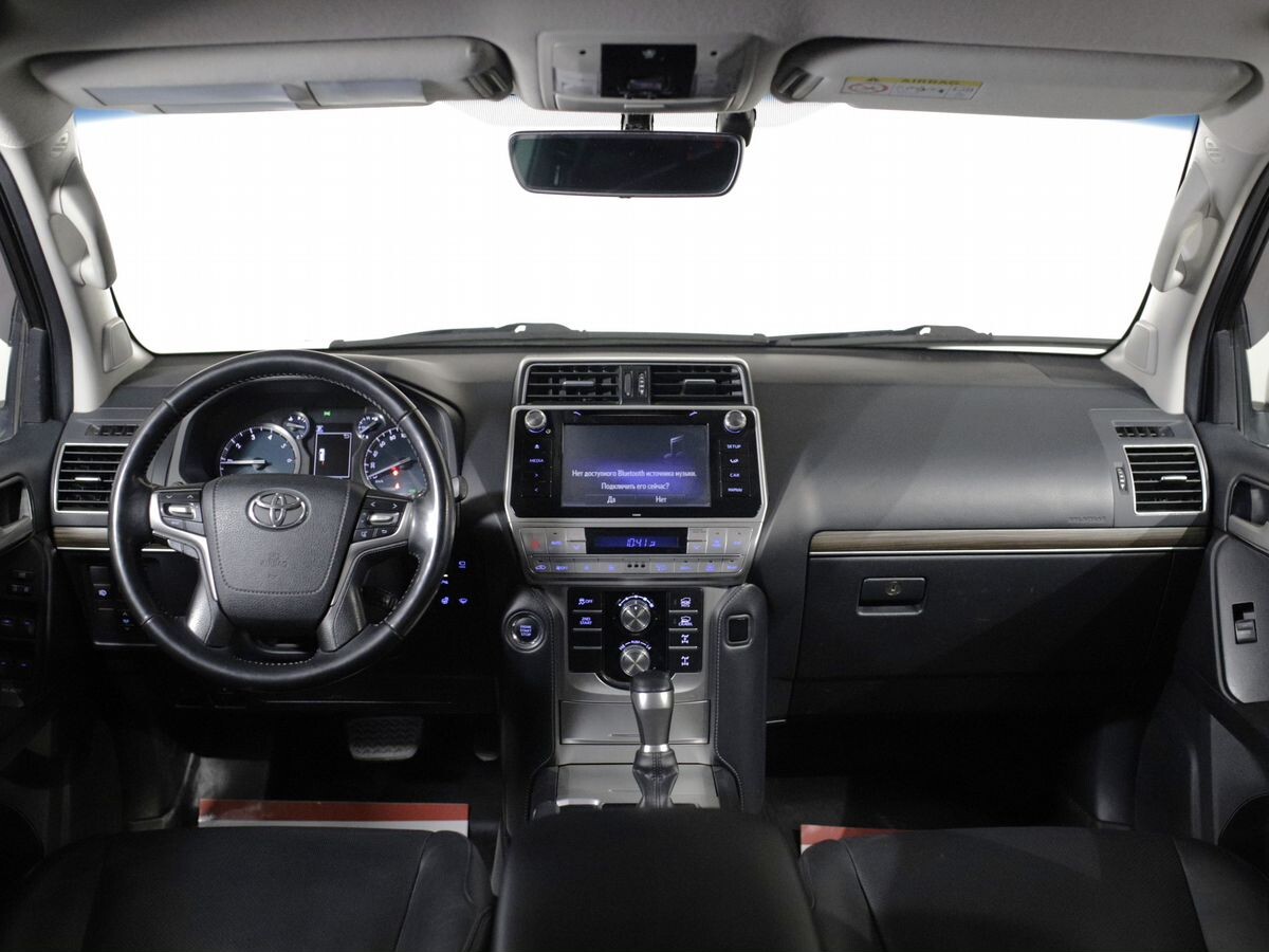 Toyota Land Cruiser Prado 2019 - фото автомобиля