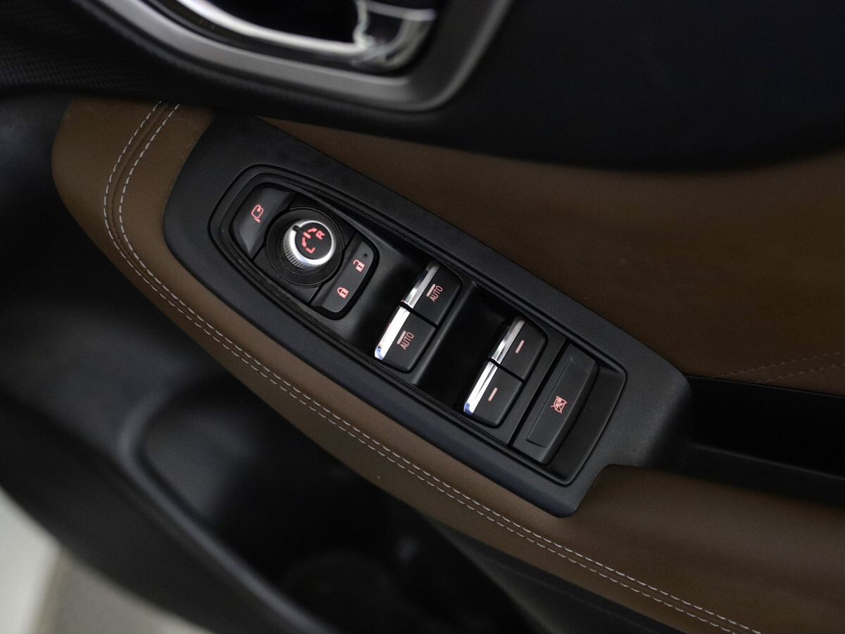 Subaru Forester 2019 - фото автомобиля
