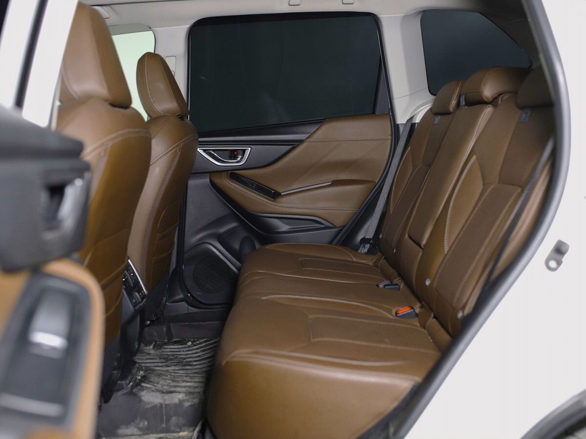 Subaru Forester 2019 - фото автомобиля