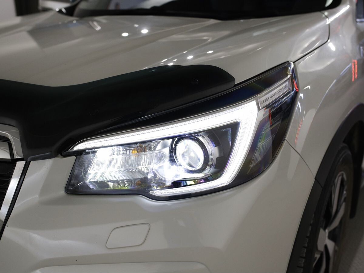 Subaru Forester 2019 - фото автомобиля
