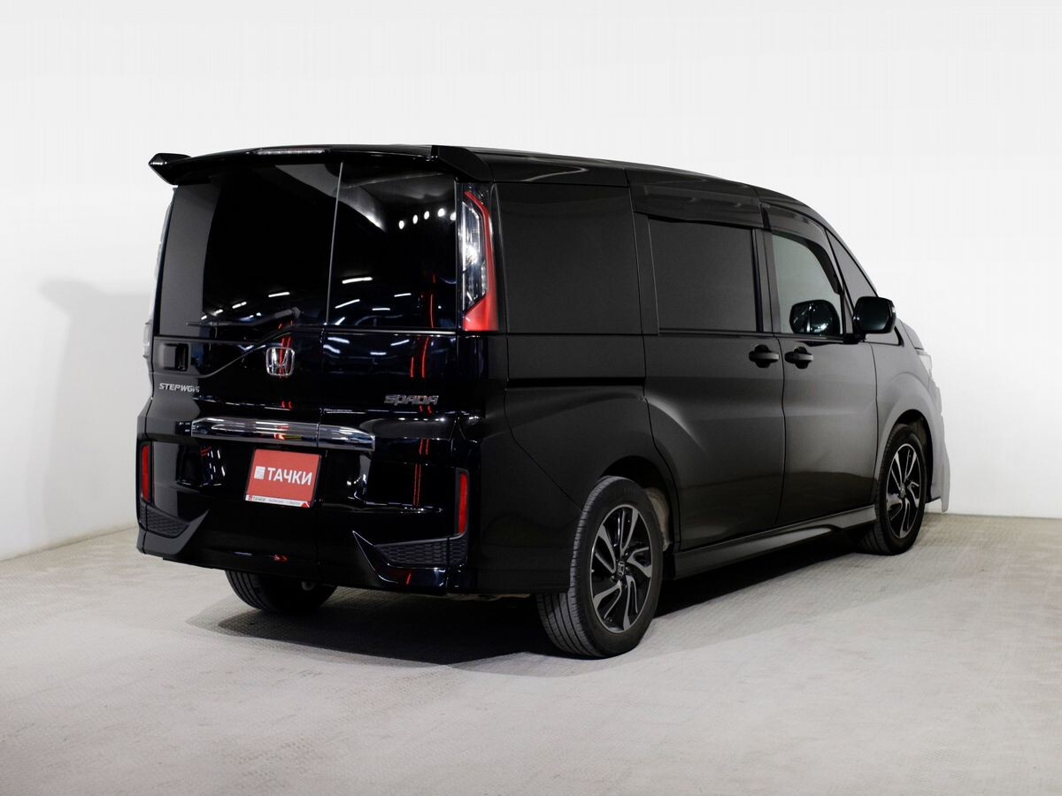 Honda Stepwgn 2021 - фото автомобиля