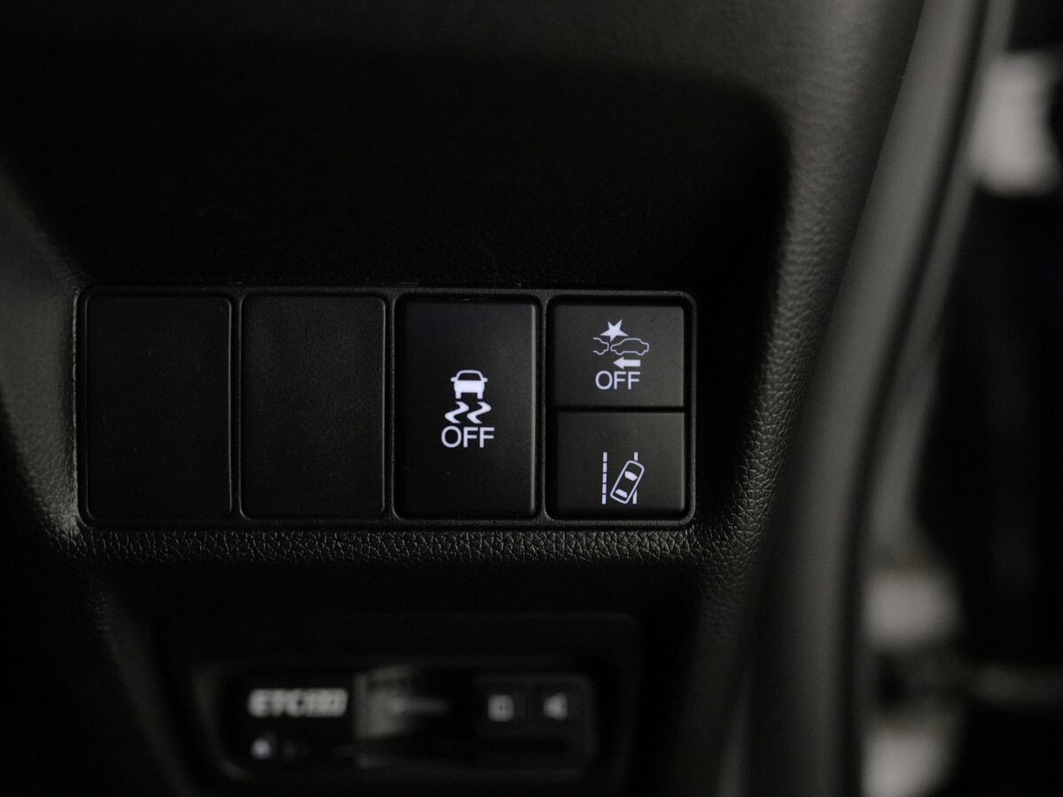 Honda Stepwgn 2021 - фото автомобиля