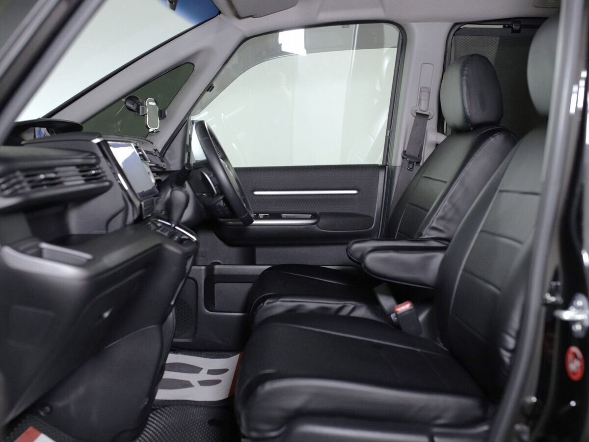 Honda Stepwgn 2021 - фото автомобиля