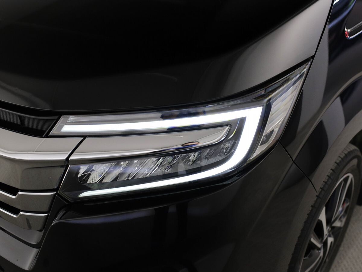Honda Stepwgn 2021 - фото автомобиля