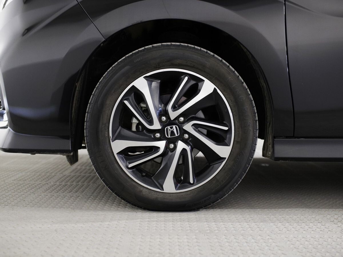 Honda Stepwgn 2021 - фото автомобиля